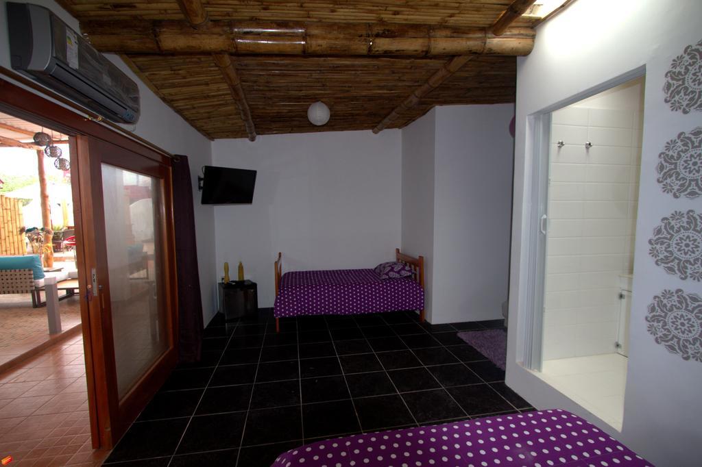 Zurisadai Hotel Puerto Ayora  Exterior photo