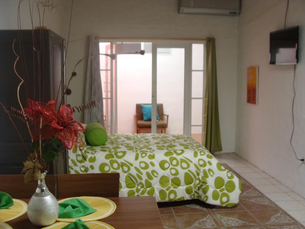 Zurisadai Hotel Puerto Ayora  Room photo